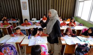 Bupati Masnah Semangati Pelajar Muaro Jambi Jelang Ujian